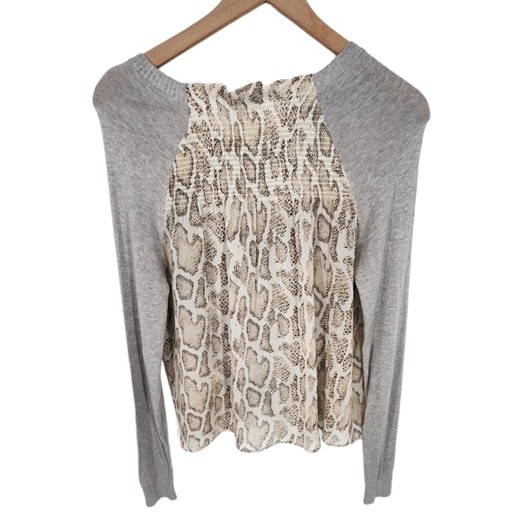 Anthropologie Current Air Mixed Media Snakeskin Print V-neck Sweater Grey SZ XS - Picture 7 of 8